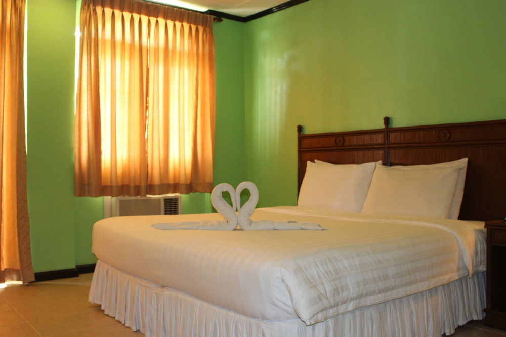 Vista Mar Beach Resort And Country Club Lapu-Lapu City Exterior photo