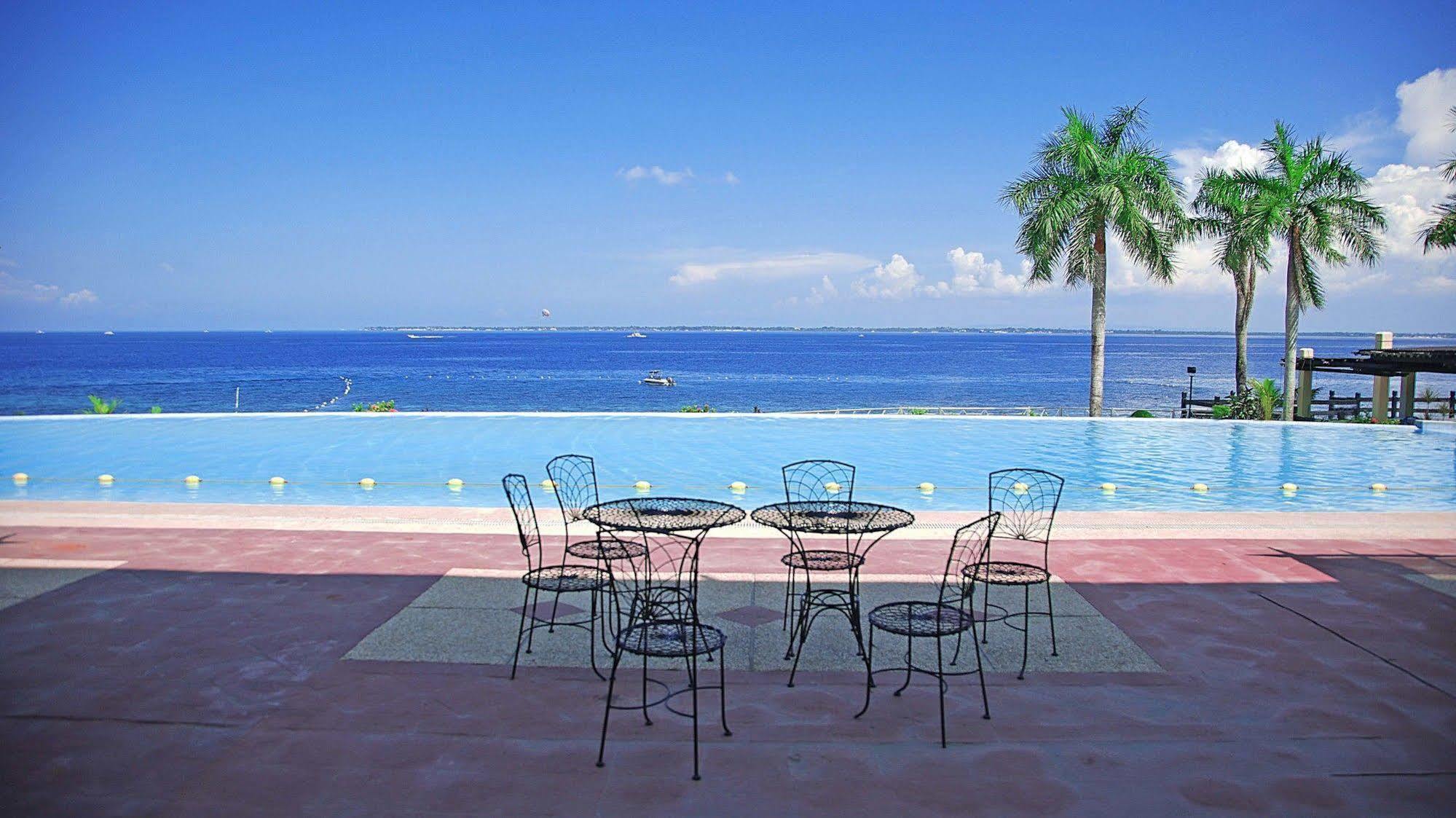 Vista Mar Beach Resort And Country Club Lapu-Lapu City Exterior photo